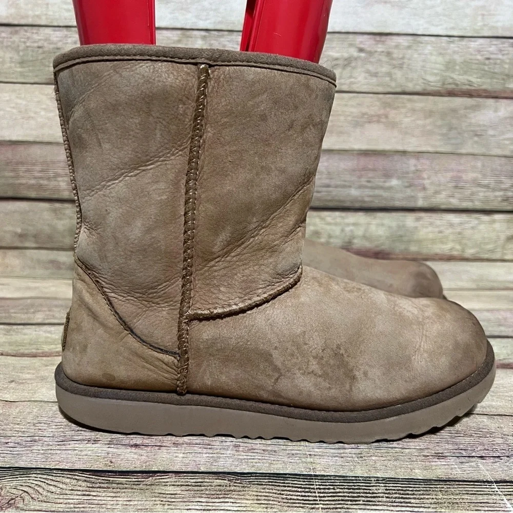 Ugg Brown Leather Short Classic Winter Boots